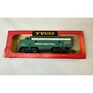 TYCO Diesel F9 "A" Unit - Powered , Penn Central HO Scale Engine - See Desc.